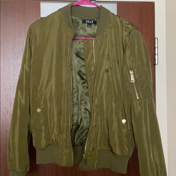 Jacket - Picture 1 of 2